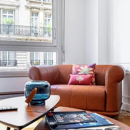 Parisian Luxe 2br Walk To Arc De Triomphe-champs Apartment Paris
