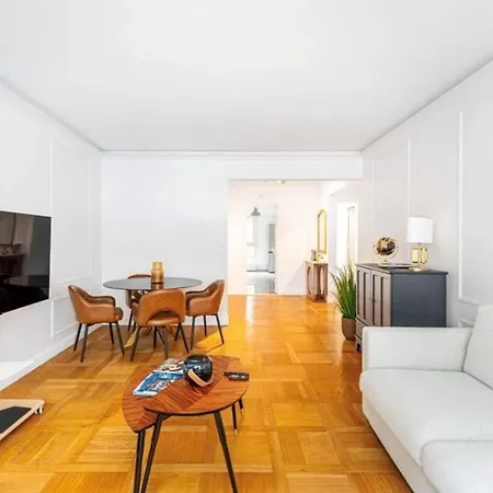 Parisian Luxe 2br Walk To Arc De Triomphe-champs Apartment